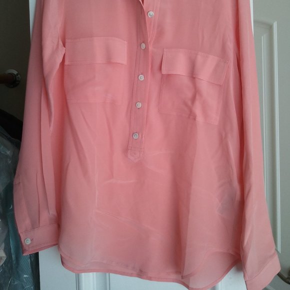 Banana Republic NWOT 100% SILK blouse XS - Picture 2 of 5